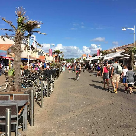 Studio Lacanau Plage Centrale アパート